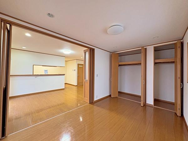 �_�ސ쌧���l�s�h�擌�㋽���̒��È�ˌ��Ẵ��r���O