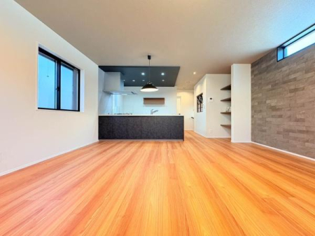 �_�ސ쌧���l�s��撆�c��5���ڂ̐V�z��ˌ��Ẵ��r���O