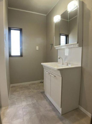 �_�ސ쌧���l�s�h��{����5���ڂ̒��È�ˌ��Ă̐��ʑ�E���ʏ�