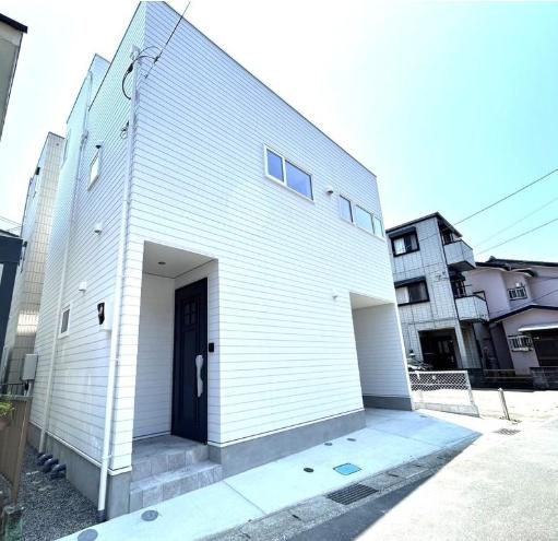 �_�ސ쌧���{��s����1���ڂ̐V�z��ˌ��Ă̑O�ʓ��H�܂ތ��n�ʐ^