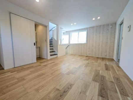 �_�ސ쌧���{��s����1���ڂ̐V�z��ˌ��Ẵ��r���O