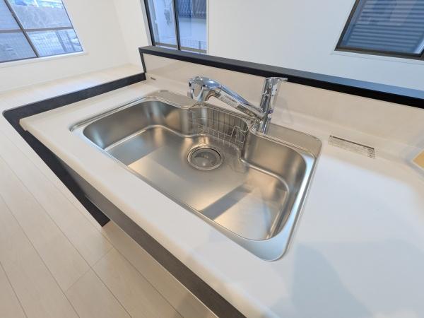 �_�ސ쌧���l�s����{�����̒��È�ˌ��ẴL�b�`��