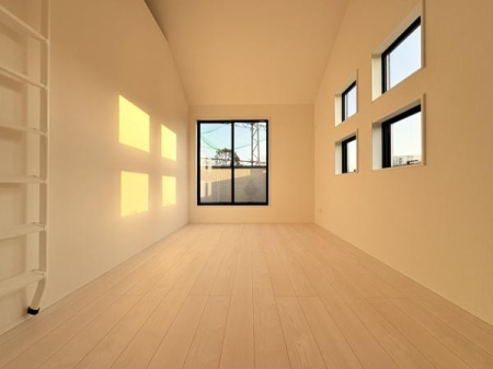 �_�ސ쌧���l�s���Z�c��3���ڂ̐V�z��ˌ��Ă̗m��