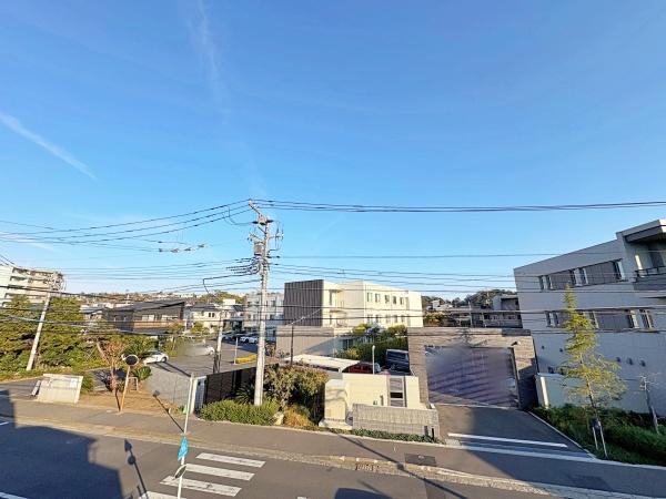 �_�ސ쌧����s�А�5���ڂ̐V�z��ˌ��Ă̏Z�˂���̒��]�ʐ^