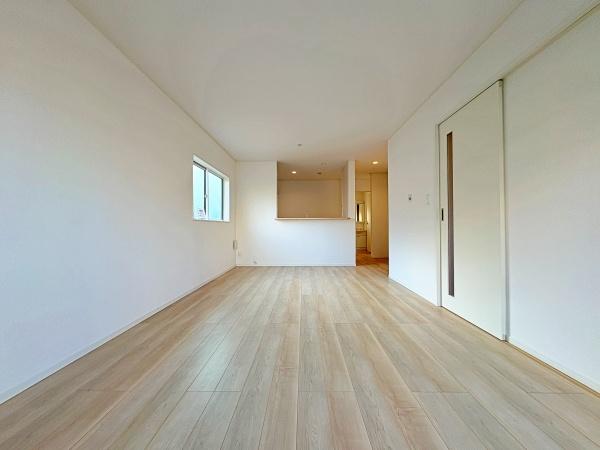 �_�ސ쌧����s�А�5���ڂ̐V�z��ˌ��Ẵ��r���O