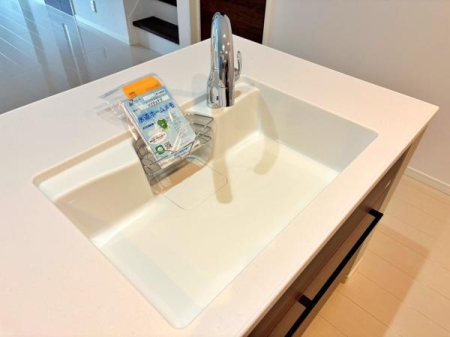 �_�ސ쌧��a�s��ъ�8���ڂ̐V�z��ˌ��ẴL�b�`��