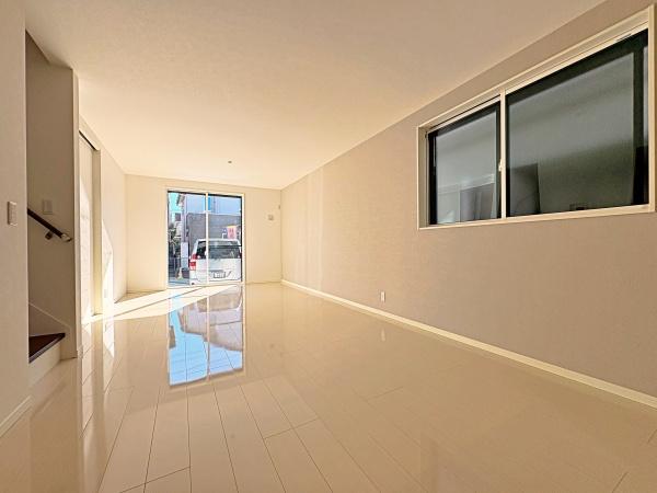 �_�ސ쌧��a�s��ъ�7���ڂ̐V�z��ˌ��Ẵ��r���O