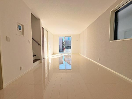 �_�ސ쌧��a�s��ъ�7���ڂ̐V�z��ˌ��Ẵ��r���O