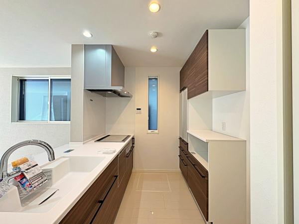 �_�ސ쌧��a�s��ъ�7���ڂ̐V�z��ˌ��ẴL�b�`��