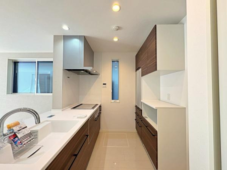 �_�ސ쌧��a�s��ъ�7���ڂ̐V�z��ˌ��ẴL�b�`��