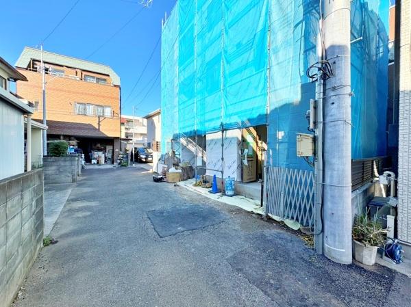 �_�ސ쌧���l�s�ߌ���㖖�g2���ڂ̐V�z��ˌ��Ă̑O�ʓ��H�܂ތ��n�ʐ^