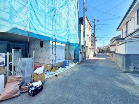 �_�ސ쌧���l�s�ߌ���㖖�g2���ڂ̐V�z��ˌ��Ă̑O�ʓ��H�܂ތ��n�ʐ^