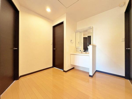 �_�ސ쌧���l�s�`���`���6���ڂ̒��È�ˌ��Ă̂��̑�����