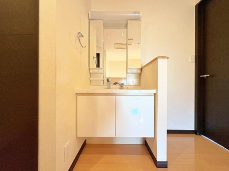 �_�ސ쌧���l�s�`���`���6���ڂ̒��È�ˌ��Ă̐��ʑ�E���ʏ�