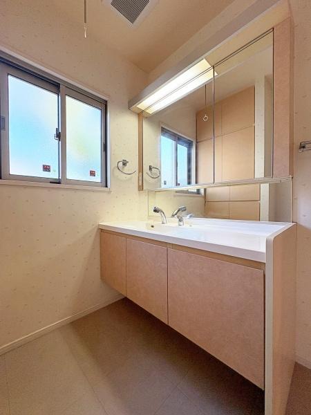 �_�ސ쌧���l�s�`���`���6���ڂ̒��È�ˌ��Ă̐��ʑ�E���ʏ�