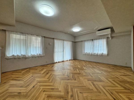 �_�ސ쌧���s������㏬�c��2���ڂ̒��Ã}���V�����̃��r���O