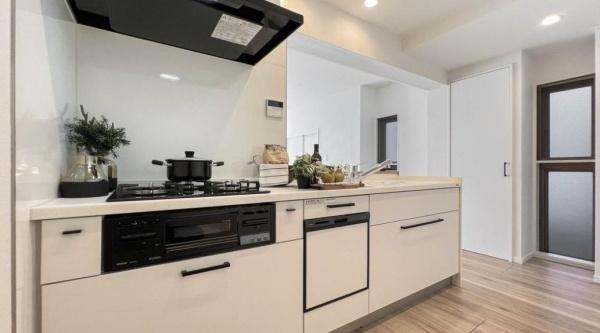 �_�ސ쌧���l�s�΋攒�R2���ڂ̒��Ã}���V�����̃L�b�`��