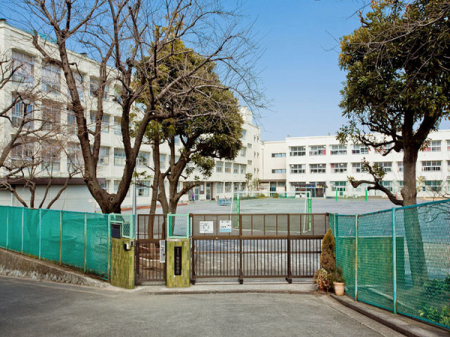 �_�ސ쌧���l�s�΋攒�R2���ڂ̒��Ã}���V�����̎��ӊ�