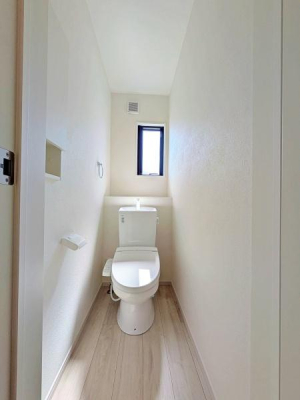 �_�ސ쌧���͌��s������x�m��2���ڂ̐V�z��ˌ��Ẵg�C��