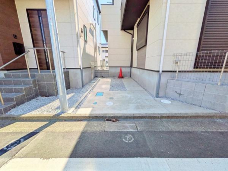 �_�ސ쌧���͌��s������x�m��2���ڂ̐V�z��ˌ��Ă̒��ԏ�