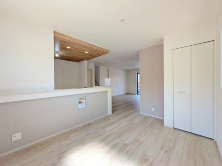 �_�ސ쌧���͌��s������x�m��2���ڂ̐V�z��ˌ��Ẵ��r���O