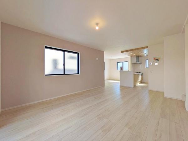 �_�ސ쌧���͌��s������x�m��2���ڂ̐V�z��ˌ��Ẵ��r���O