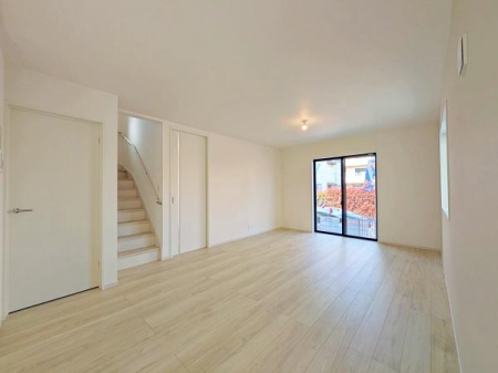 �_�ސ쌧���͌��s������x�m��2���ڂ̐V�z��ˌ��Ẵ��r���O