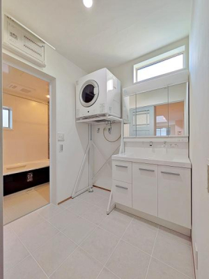 �_�ސ쌧����s�ғ�5���ڂ̐V�z��ˌ��Ă̐��ʑ�E���ʏ�