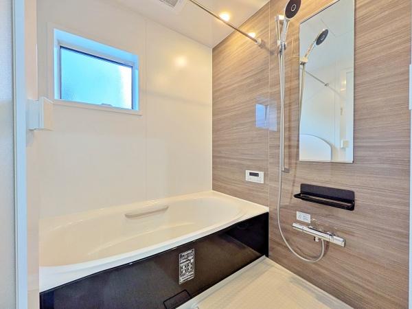 �_�ސ쌧����s�ғ�5���ڂ̐V�z��ˌ��Ă̗���