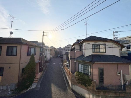 �_�ސ쌧���l�s����{�����̒��È�ˌ��Ă̏Z�˂���̒��]�ʐ^