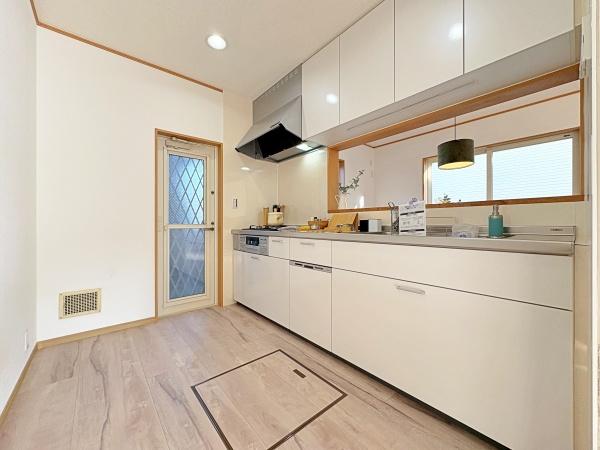 �_�ސ쌧���l�s����{�����̒��È�ˌ��ẴL�b�`��