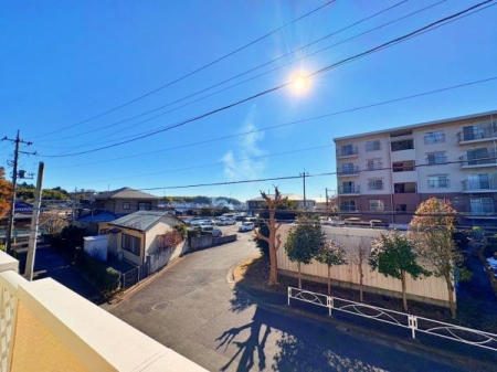 �_�ސ쌧���s�����摁��̒��È�ˌ��Ă̏Z�˂���̒��]�ʐ^