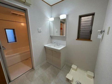 �_�ސ쌧���l�s�ߌ��擌��������̒��È�ˌ��Ă̐��ʑ�E���ʏ�