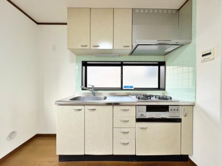 �_�ސ쌧���l�s�ߌ��擌��������̒��È�ˌ��ẴL�b�`��