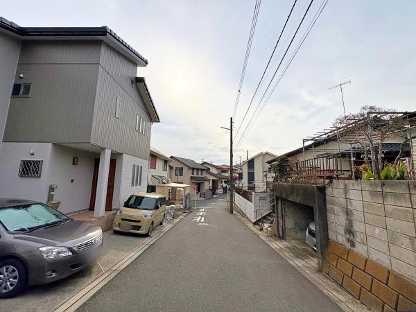 �_�ސ쌧�C�V���s��������1���ڂ̓y�n�̑O�ʓ��H�܂ތ��n�ʐ^