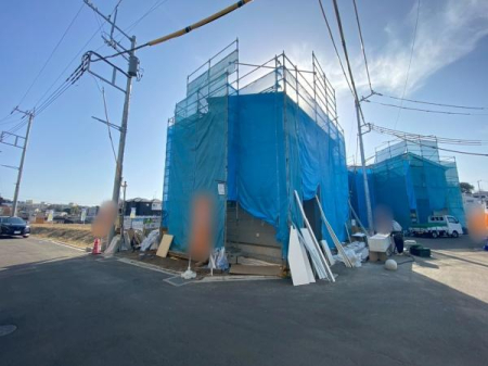 �_�ސ쌧��a�s���c�̐V�z��ˌ��Ă̑O�ʓ��H�܂ތ��n�ʐ^