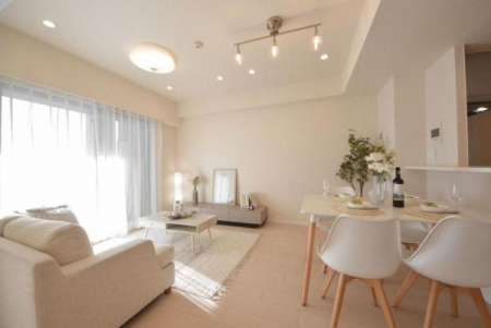 �_�ސ쌧���s�����撆�ێq�̒��Ã}���V�����̃��r���O