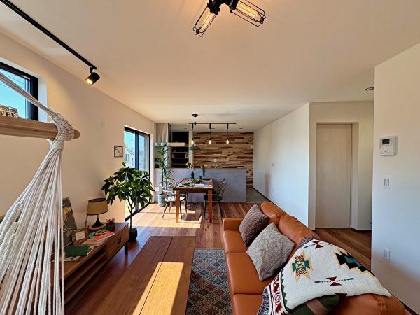 �_�ސ쌧���s�����扤�T����5���ڂ̐V�z��ˌ��Ẵ��r���O