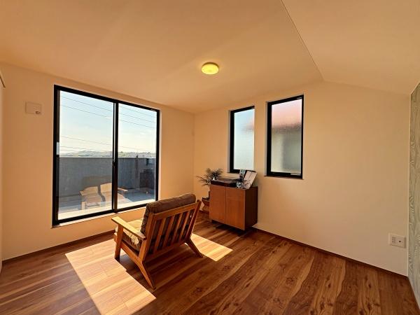 �_�ސ쌧���s�����扤�T����5���ڂ̐V�z��ˌ��Ă̗m��