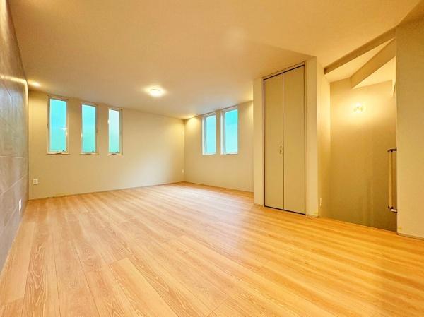 �_�ސ쌧���l�s�_�ސ��ؒ��̐V�z��ˌ��Ẵ��r���O