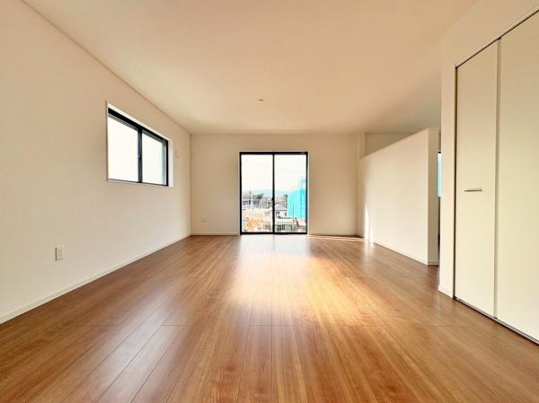 �_�ސ쌧���l�s����{�h���̐V�z��ˌ��Ẵ��r���O