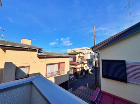 �_�ސ쌧���l�s���J��܊іڒ��̐V�z��ˌ��Ă̏Z�˂���̒��]�ʐ^