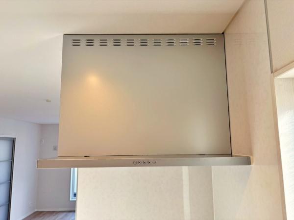 �_�ސ쌧���l�s���J��܊іڒ��̐V�z��ˌ��ẴL�b�`��