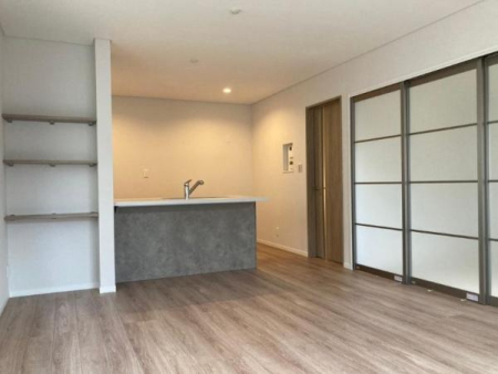 �_�ސ쌧���l�s���J��܊іڒ��̐V�z��ˌ��Ẵ��r���O