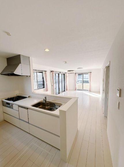 �_�ސ쌧���l�s�h�揬���P�J3���ڂ̒��È�ˌ��Ẵ��r���O