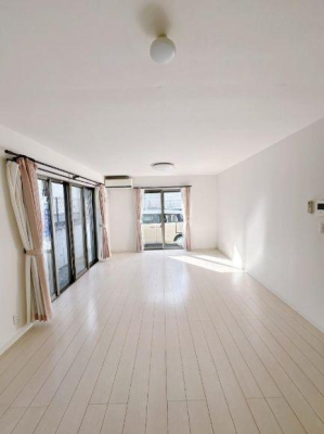 �_�ސ쌧���l�s�h�揬���P�J3���ڂ̒��È�ˌ��Ẵ��r���O