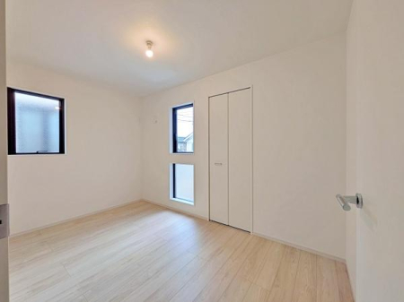 �_�ސ쌧���͌��s���L���̐V�z��ˌ��Ă̗m��