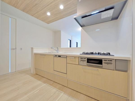 �_�ސ쌧���͌��s���L���̐V�z��ˌ��ẴL�b�`��