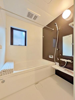 �_�ސ쌧���͌��s���L���̐V�z��ˌ��Ă̗���