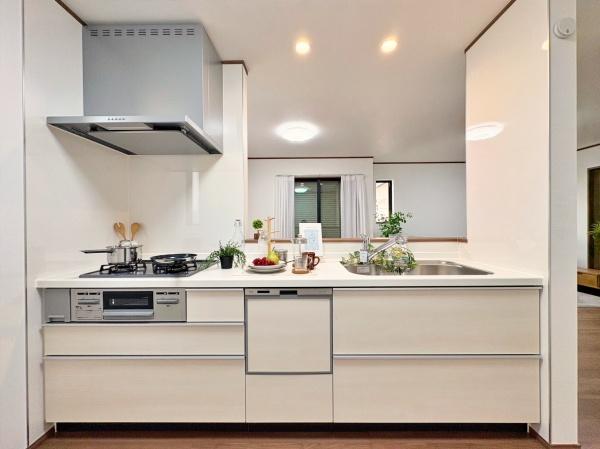 �_�ސ쌧���l�s���撆��2���ڂ̐V�z��ˌ��ẴL�b�`��